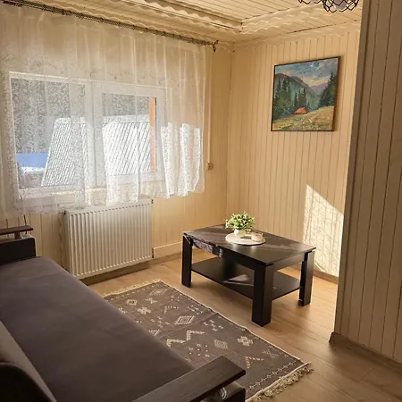 затишок біля синевиру Synevyrsʼka Polyana